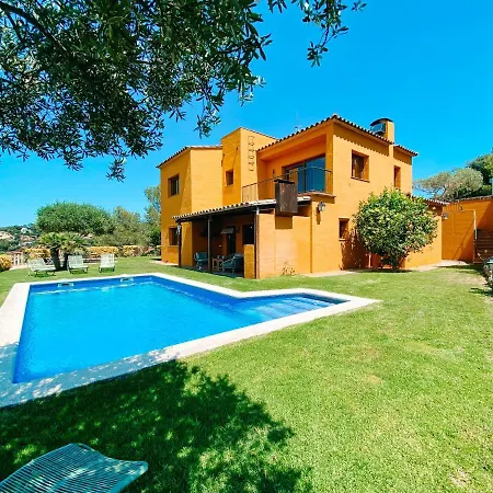 Vila Tres Olivos - *