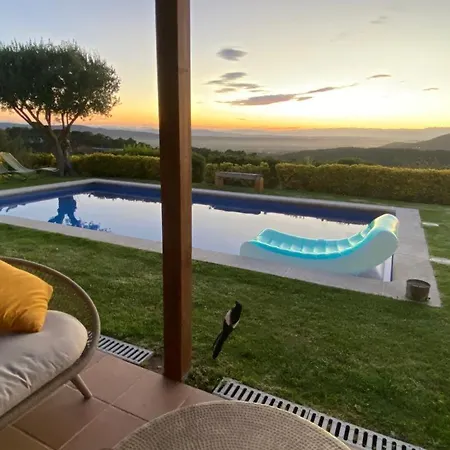 Vila Tres Olivos - *